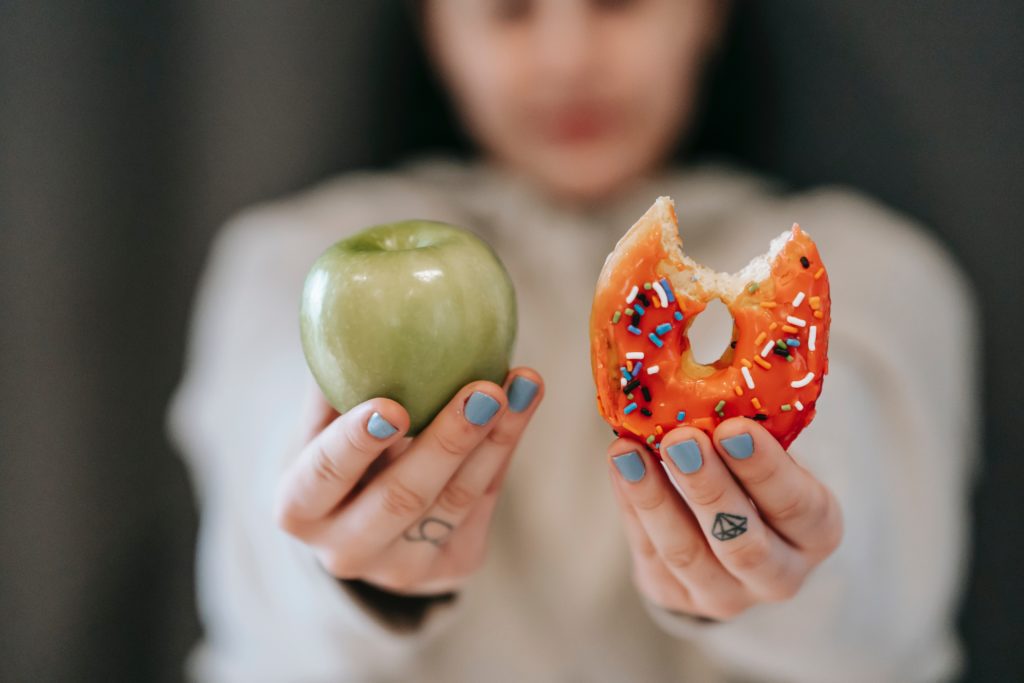 healthy food vs unhealthy sugar and carbs.