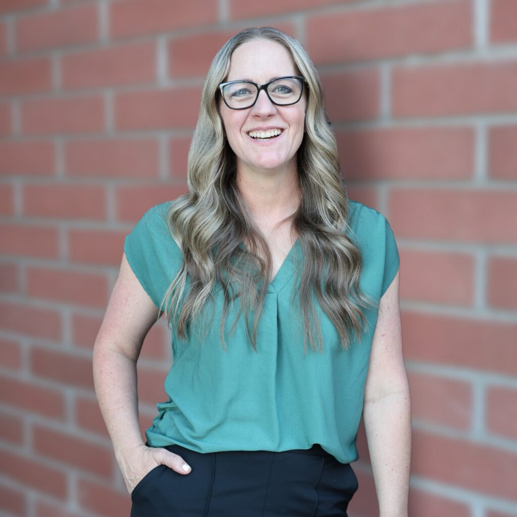 Dr Erin Ellis, NMD - naturopath focused on women's health.